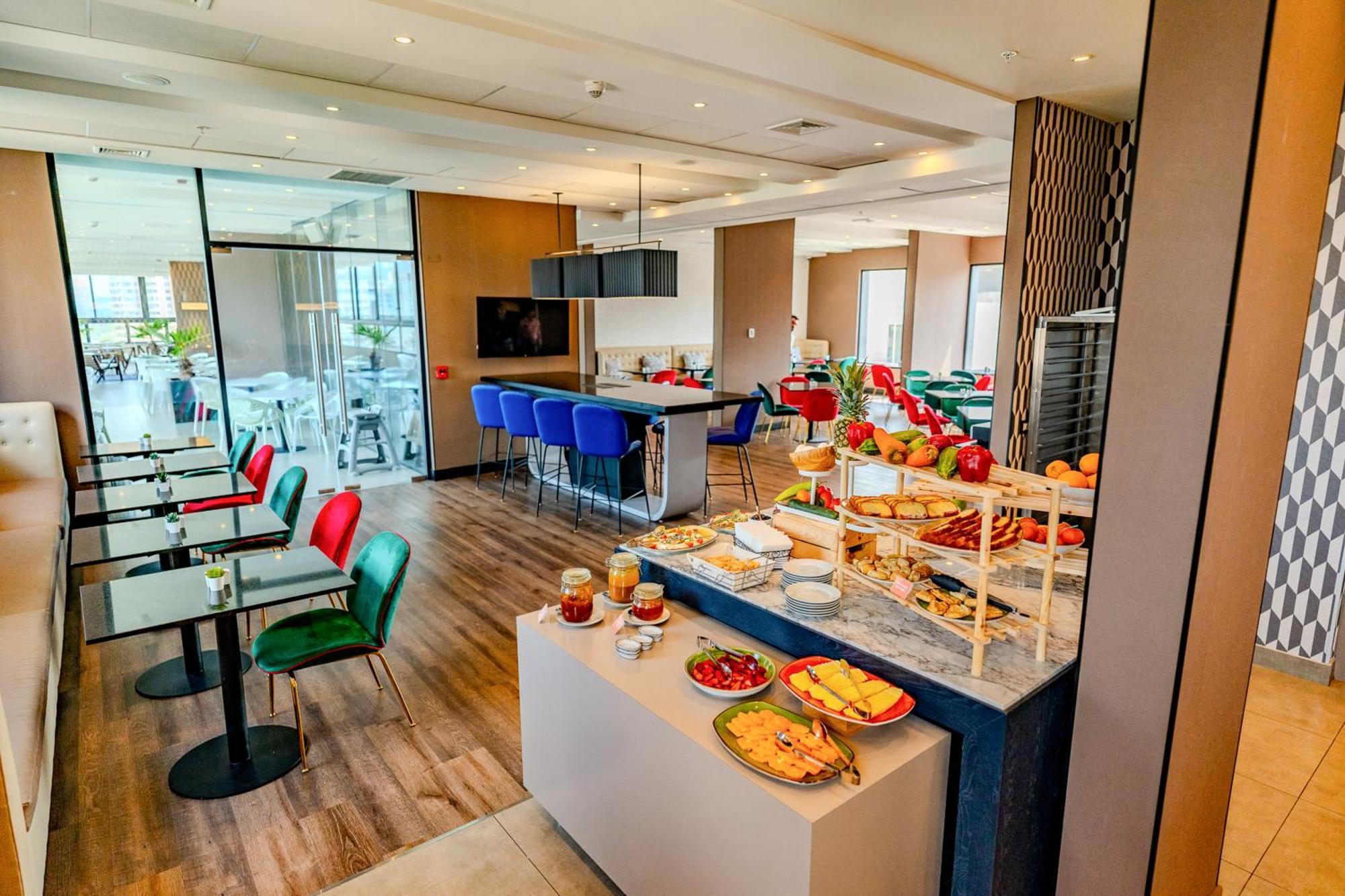 Hampton By Hilton Santiago Las Condes, Santiago